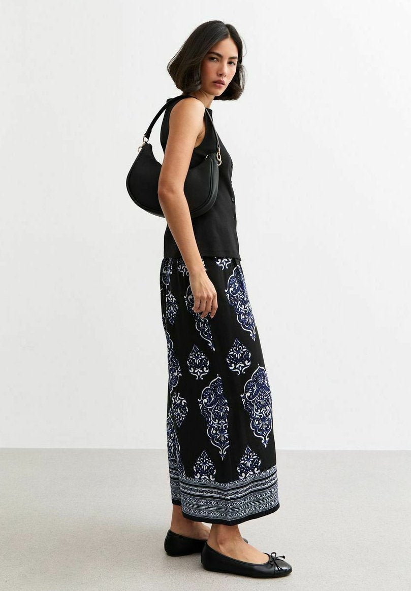 New Look ABSTRACT PRINT CROPPED