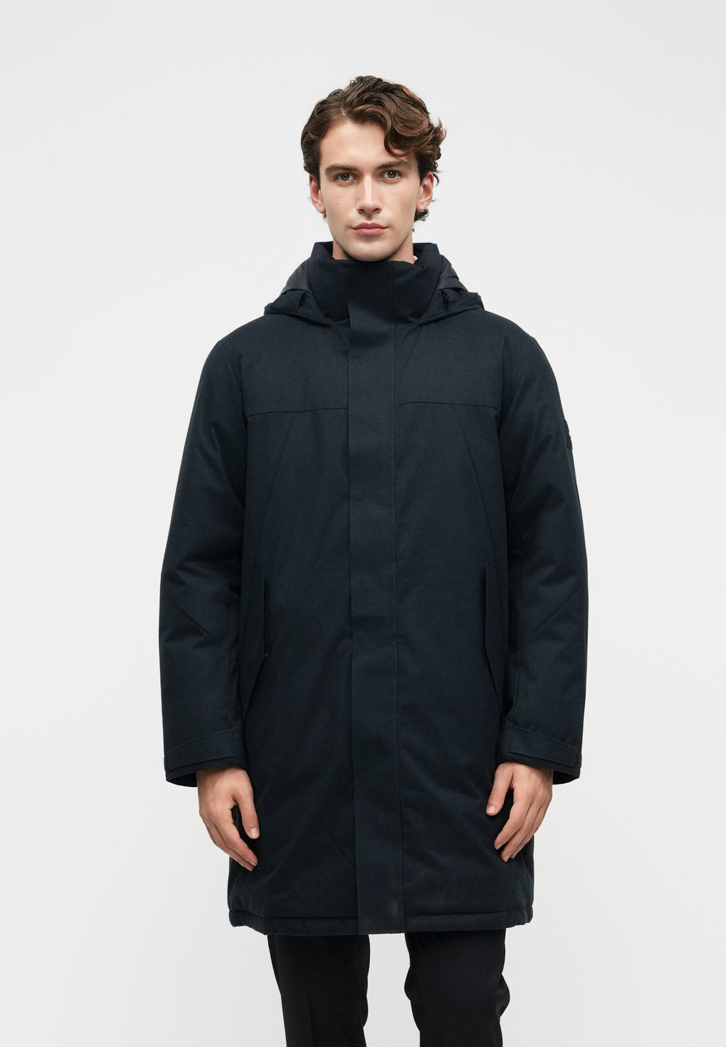 HOODED PADDED Media 3