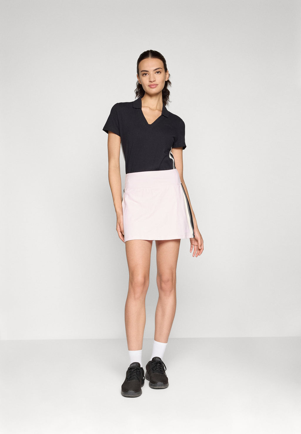 DKNY Sport