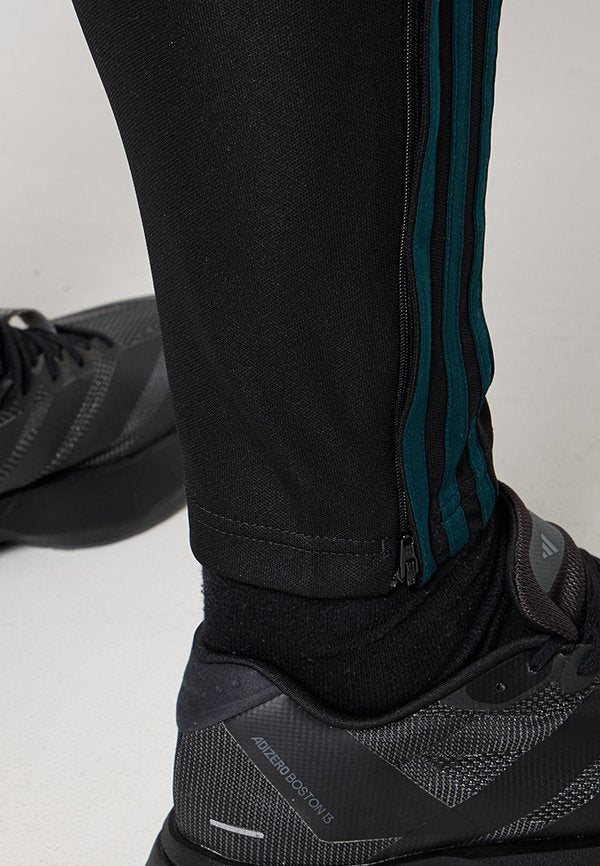 adidas Performance TIRO25