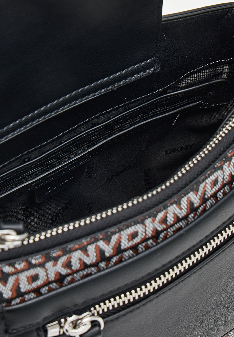DKNY RADLEY