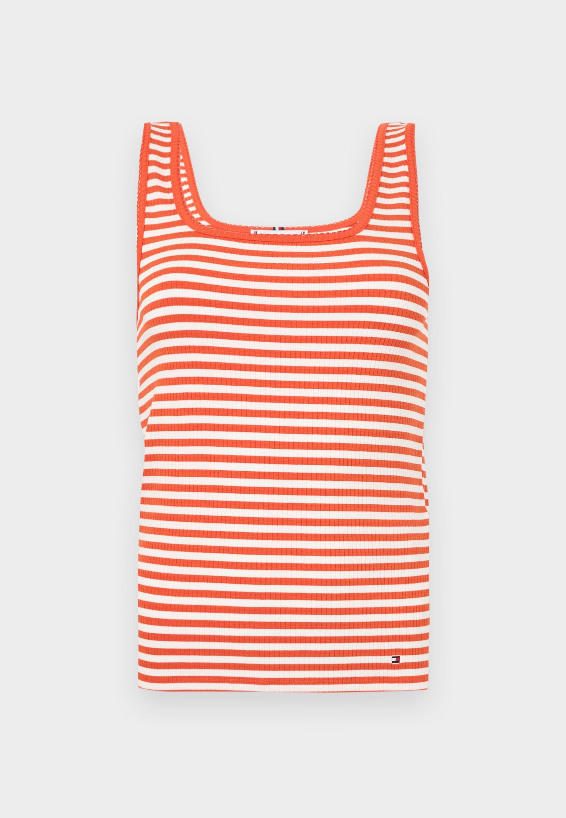SLIM SQUARE TANK Media 1
