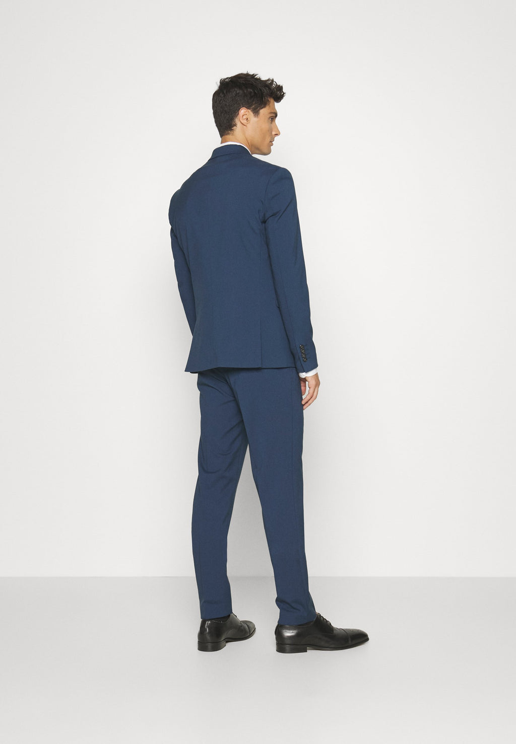 PLAIN MENS SUIT SET Media 8