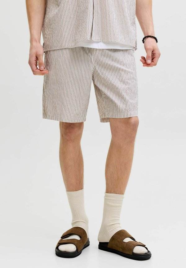 Jack & Jones Relaxed Fit - Shorts - Beige