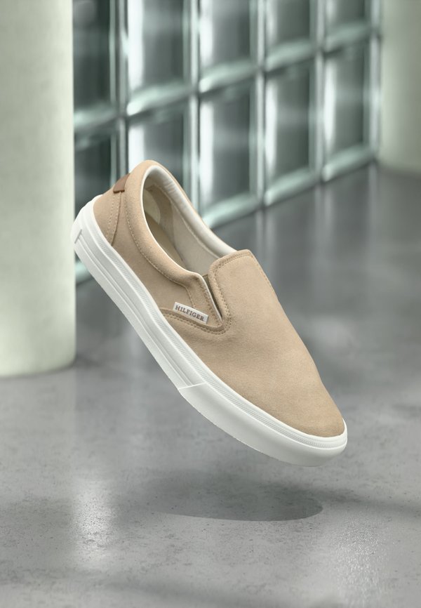 Tommy Hilfiger Trainers - sandalwood