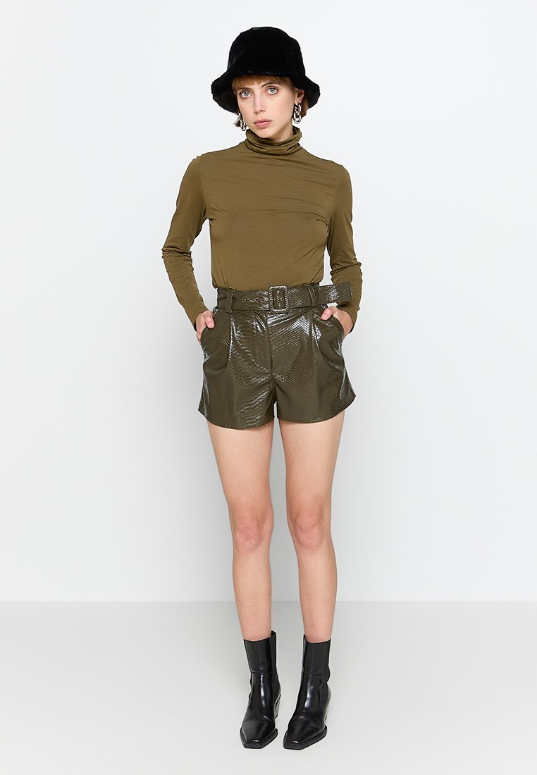TWINSET