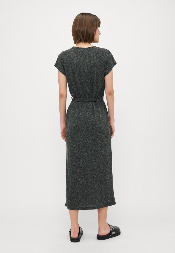 Vero Moda Tall VMHANNA CALF DRESS