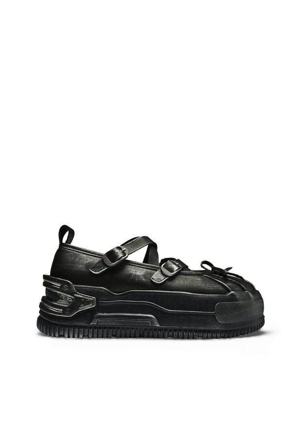 Koi Footwear METAMORPHOSIS DISTRESSED MAY JANES