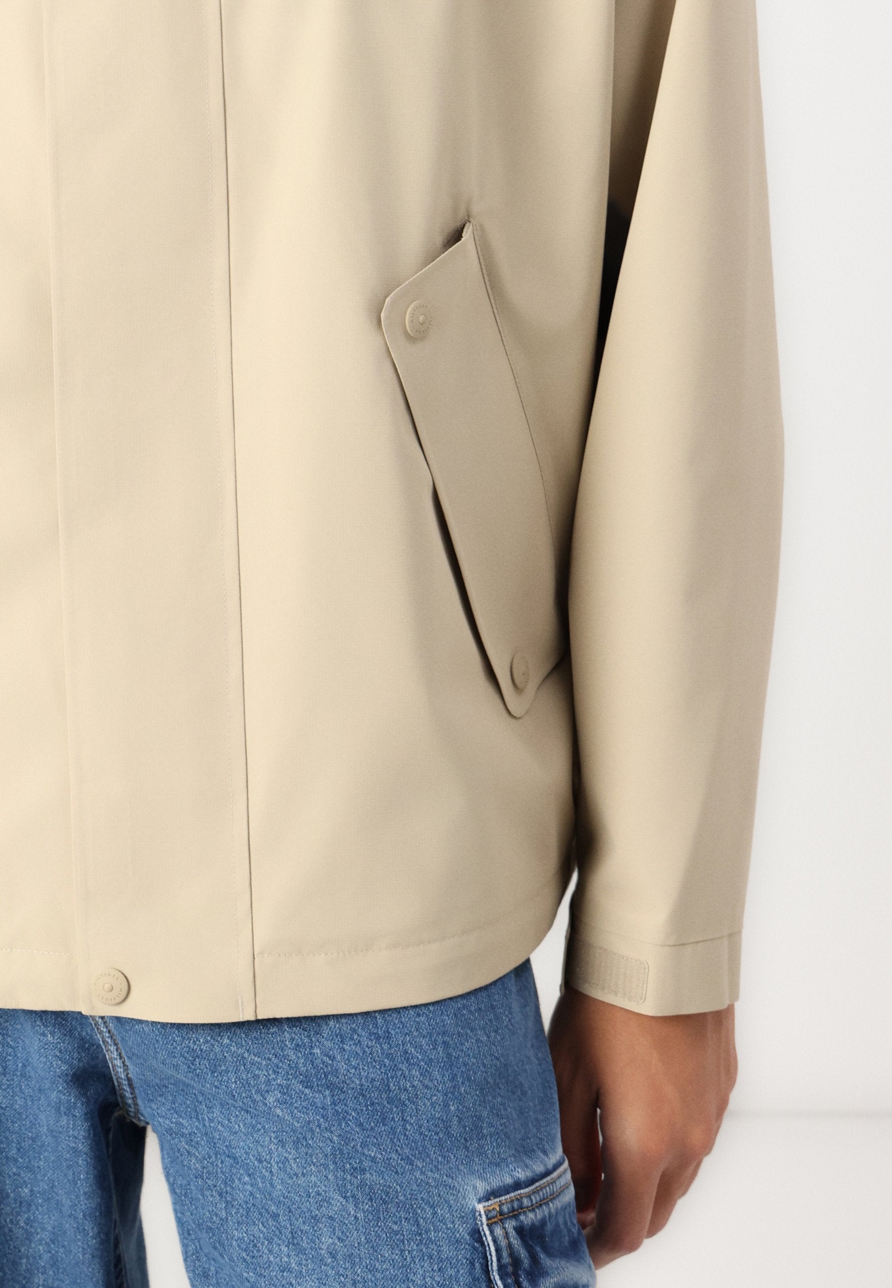 TECH HOODED Media 6
