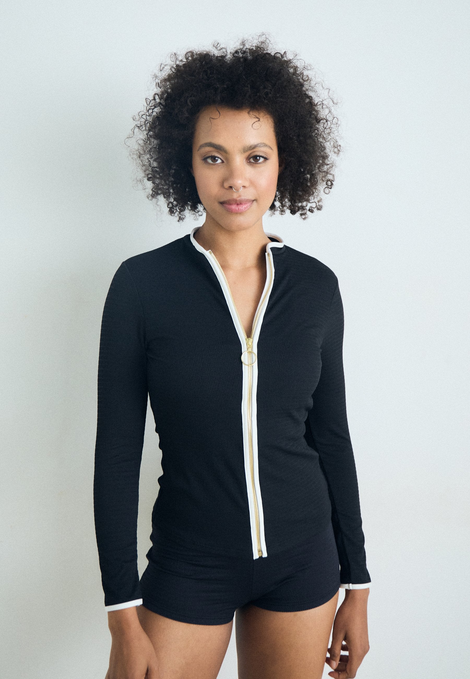BEACH BOUND LONG SLEEVE SUNVEST Media 3