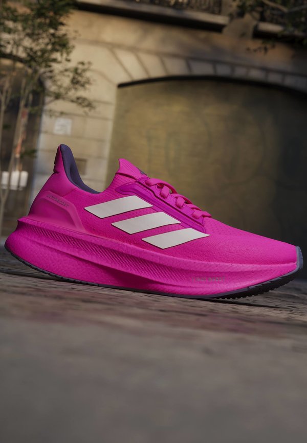 adidas Performance ULTRABOOST 5X