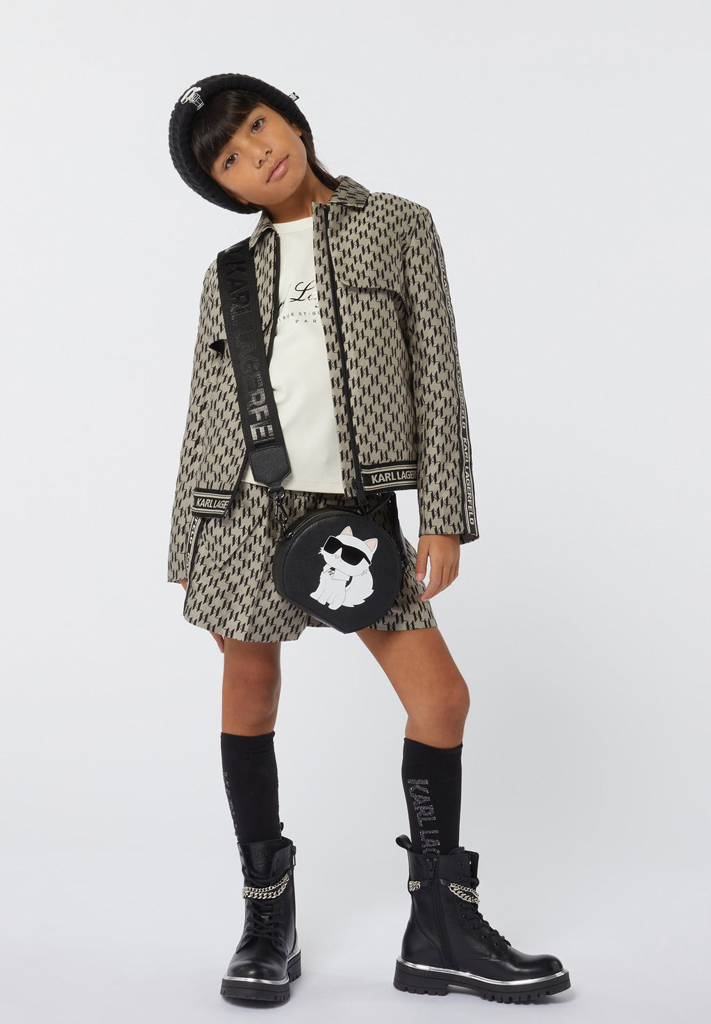 KARL LAGERFELD KIDS Shorts Media 2