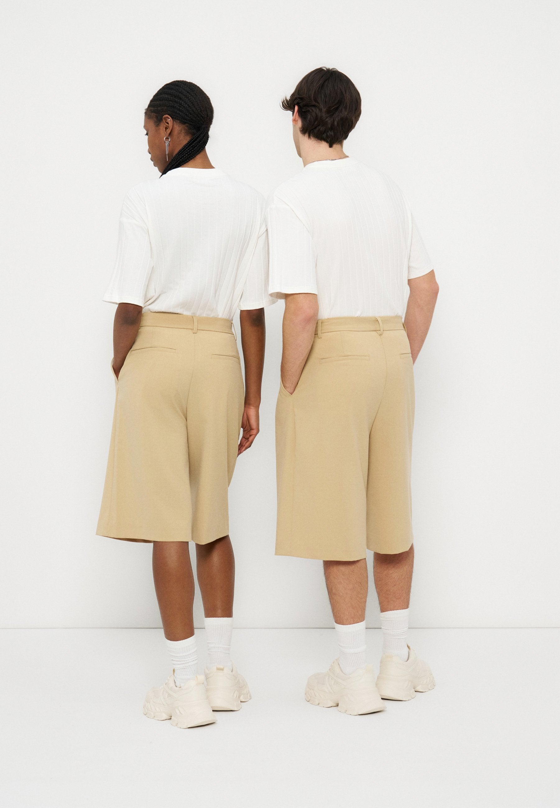 YOURTURN TAILORED BAGGY SHORTS