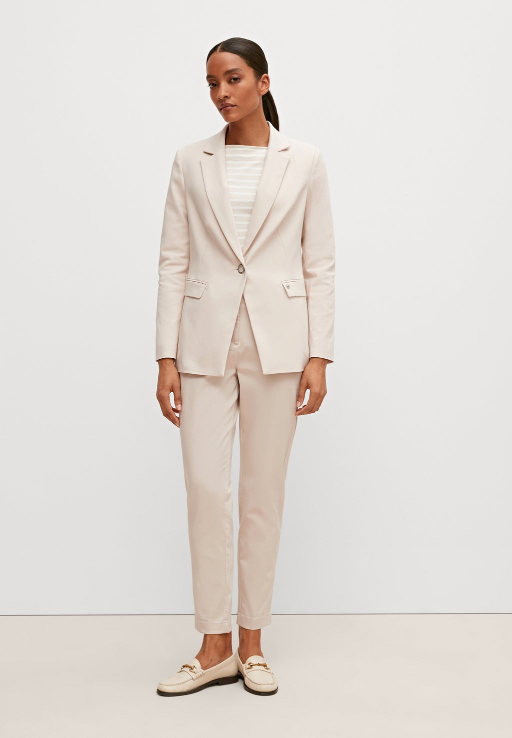 comma Blazer Media 2