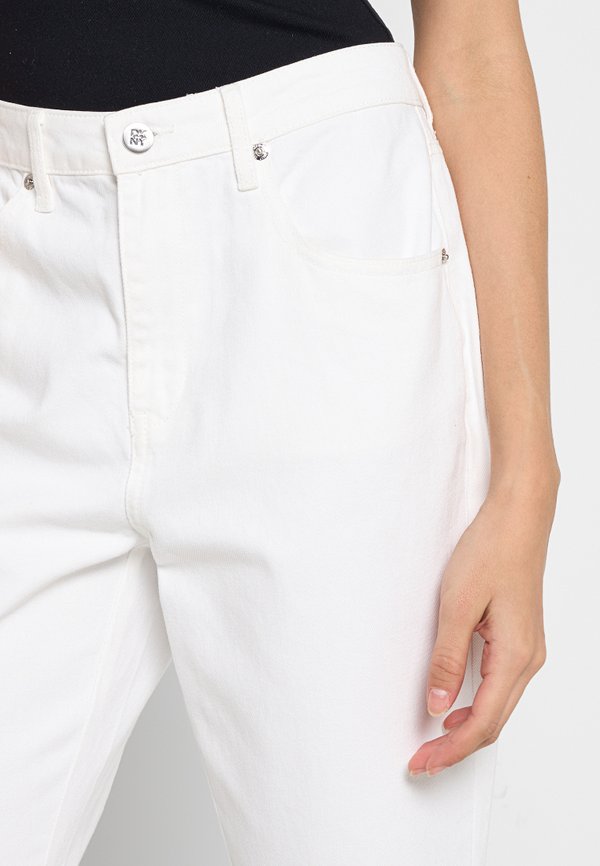 DKNY