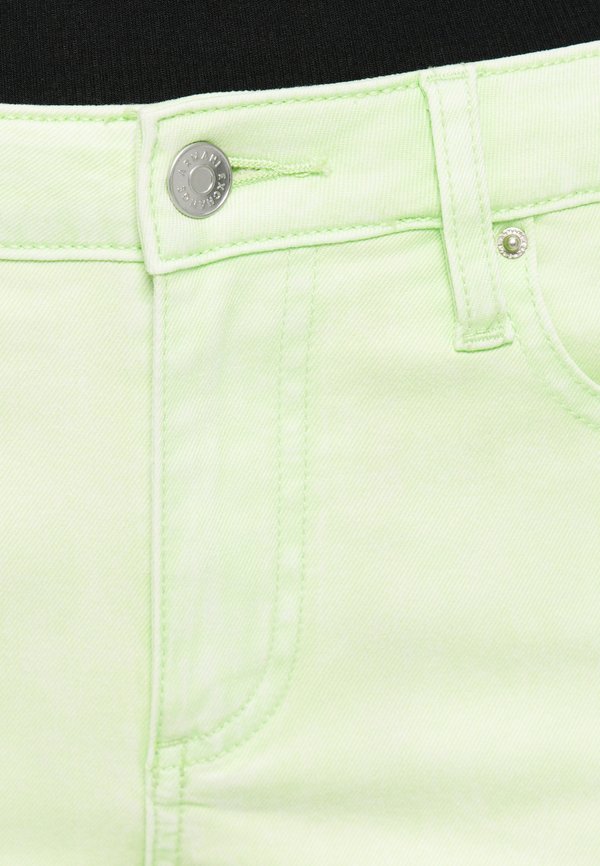 Armani Exchange