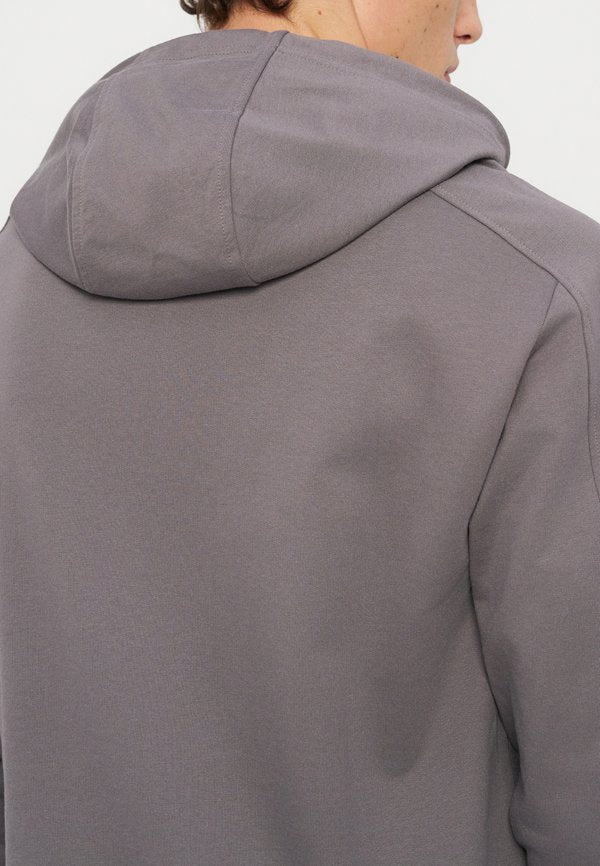 EA7 Emporio Armani
