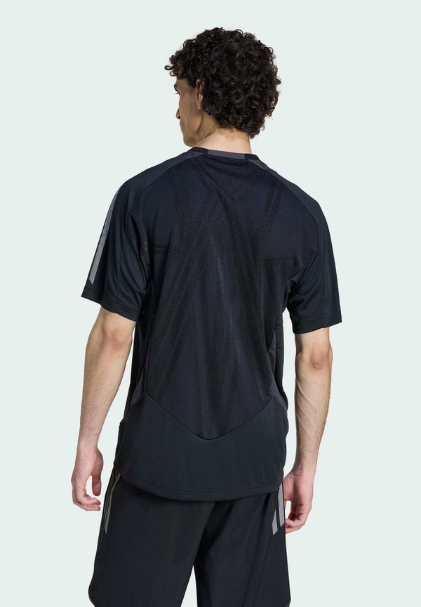 adidas Originals F50 TEE SHORT SLEEVE TEE