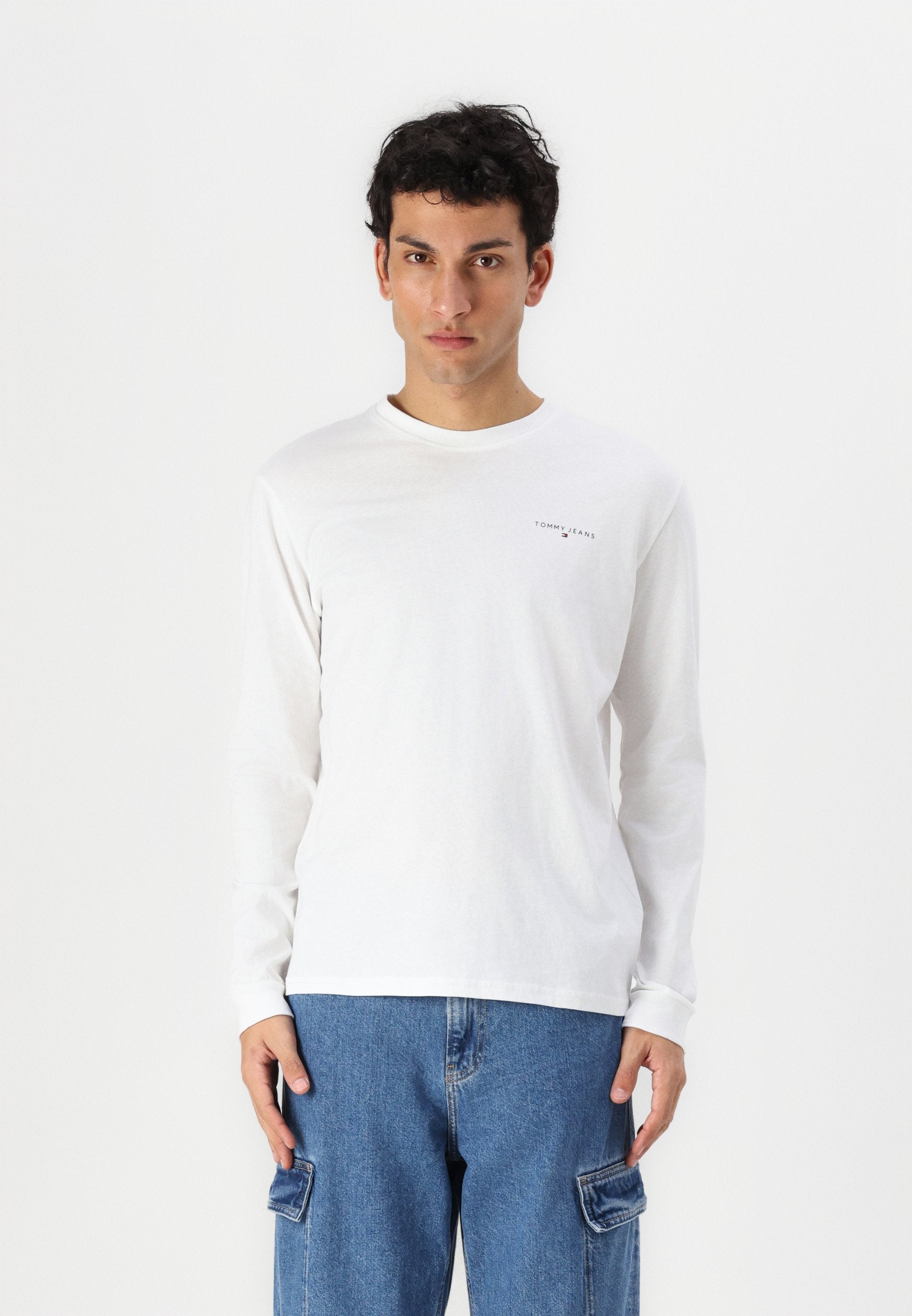 Tommy Jeans LINEAR CHEST TEE