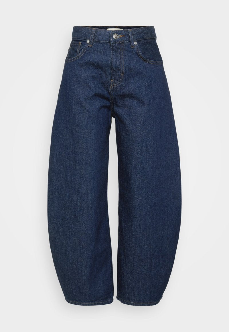 Dunkelblaue Denim-Jeans mit weitem, lockerem Schnitt. Verfügt über einen Reißverschluss, vier Taschen und kontrastierende Nähte entlang der Nähte.