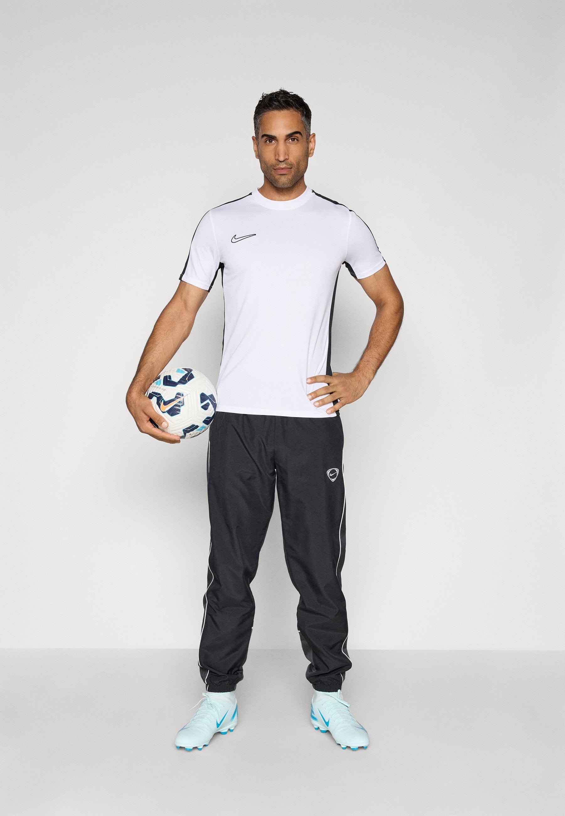 Nike Performance