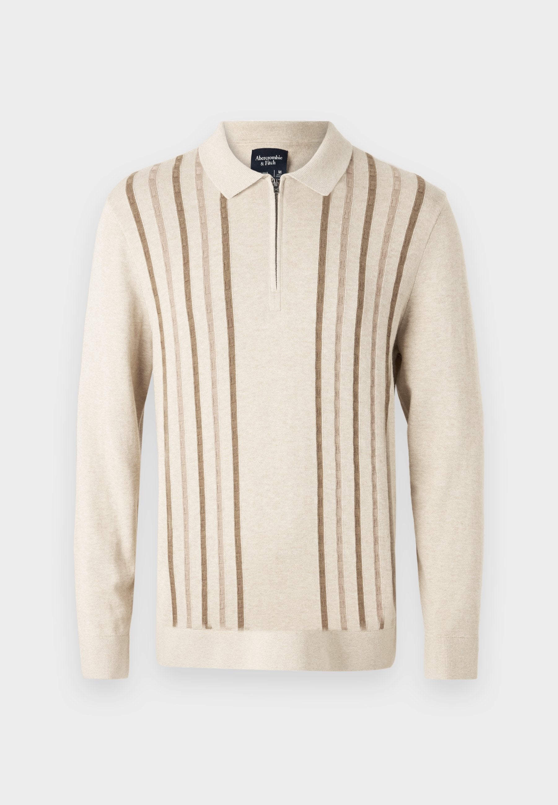 Beige Strickpullover mit senkrechten braunen Streifen, Kragen und langen Ärmeln. Weiche Textur mit lockerer Passform.