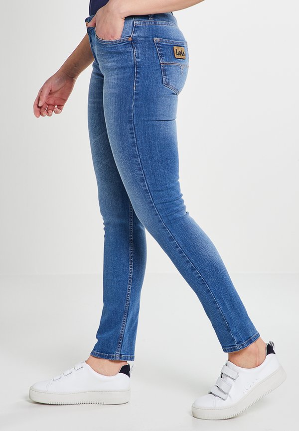 LOIS Jeans