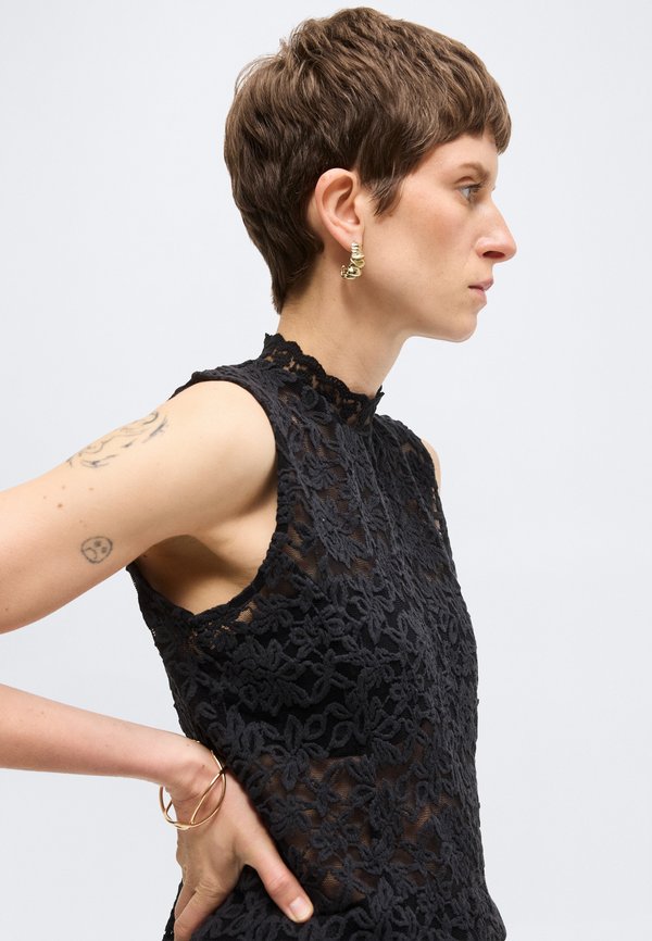 Rosemunde T NECK