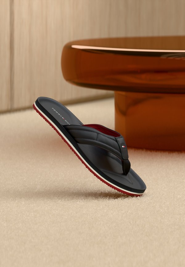 Tommy Hilfiger FLAG PADDED STRAP FLIP-FLOPS - T-bar sandals - desert sky
