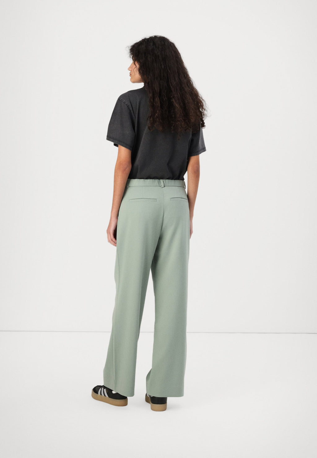 Abercrombie & Fitch A&F Sloane Low Rise Tailored Wide Leg Pant
