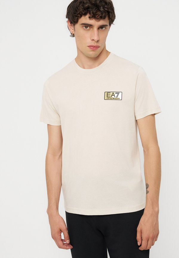 EA7 Emporio Armani