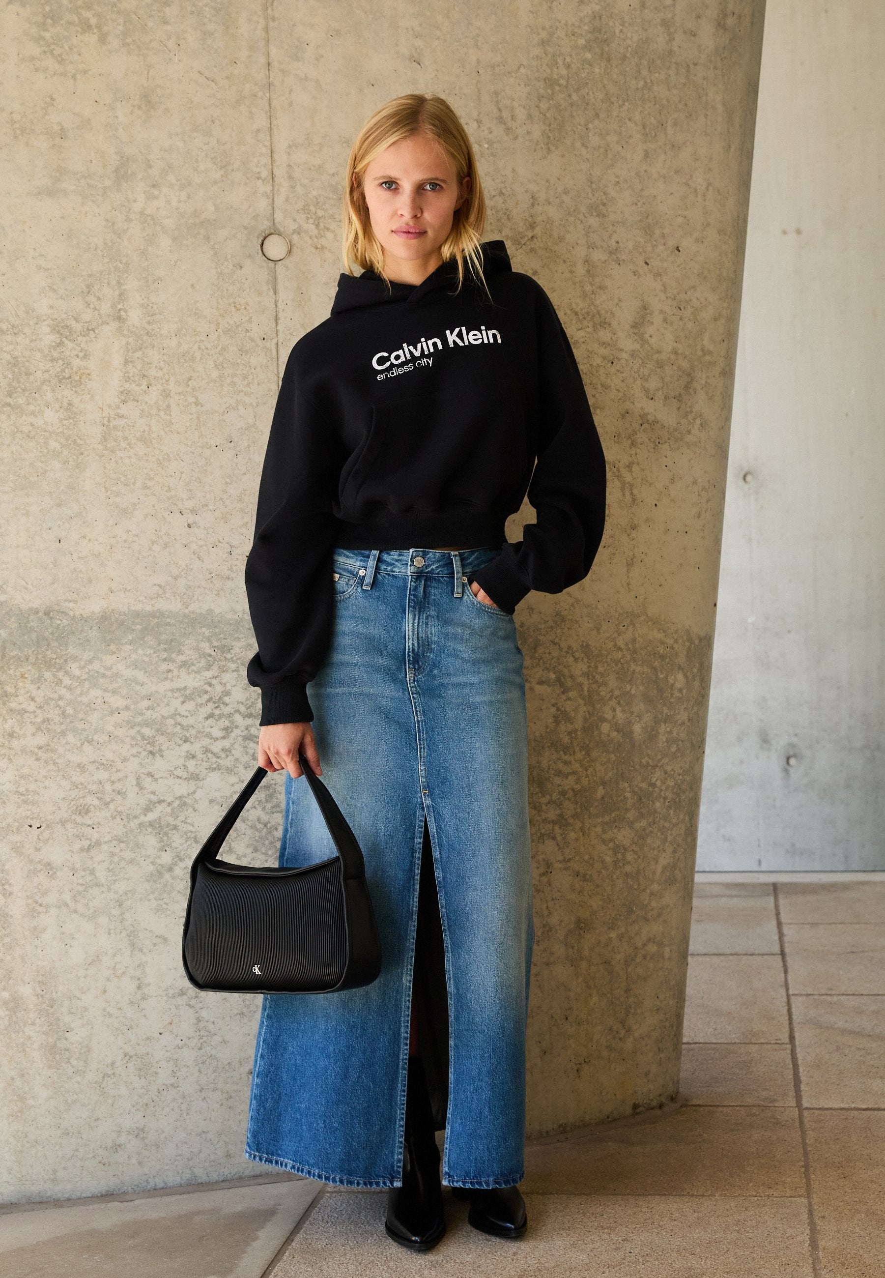 Calvin Klein Jeans EXCLUSIVE ENDLESS CITY GRAPHIC HOODIE