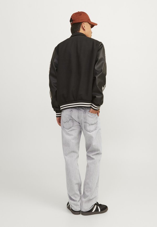 Jack & Jones Relaxed Fit JJICHRIS JJORIGINAL SBD 021 LN