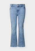 Hellblaue Jeans aus Denim mit ausgestelltem Bein, doppelt knöpfbarem Verschluss, Vordertaschen und dezentem Verblassen an den Oberschenkeln.