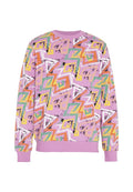 Lila Sweatshirt mit langen Ärmeln und bunten abstrakten geometrischen Formen in Orange, Gelb, Grün, Weiß und Schwarz über den gesamten Stoff.