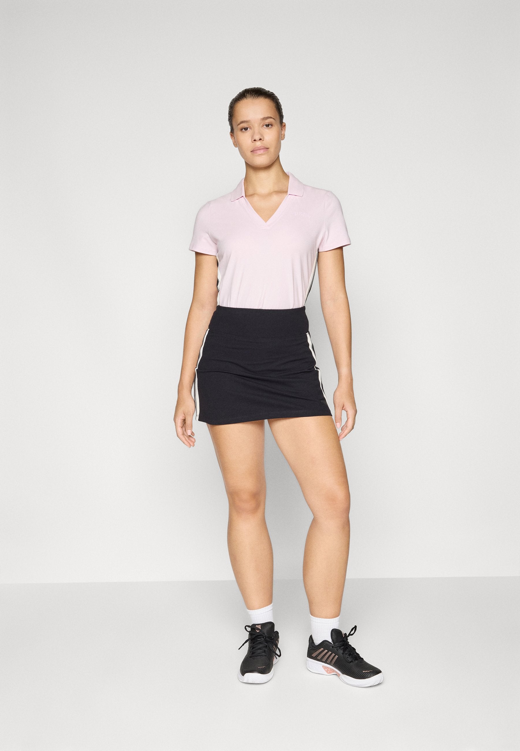 DKNY Sport