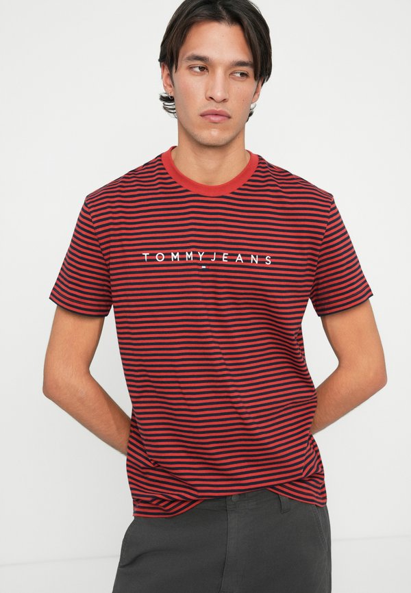 Tommy Jeans LINEAR LOGO STRIPE CREW NECK T-SHIRT