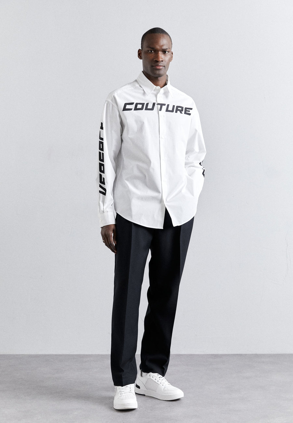 Versace Jeans Couture LOGO LINE
