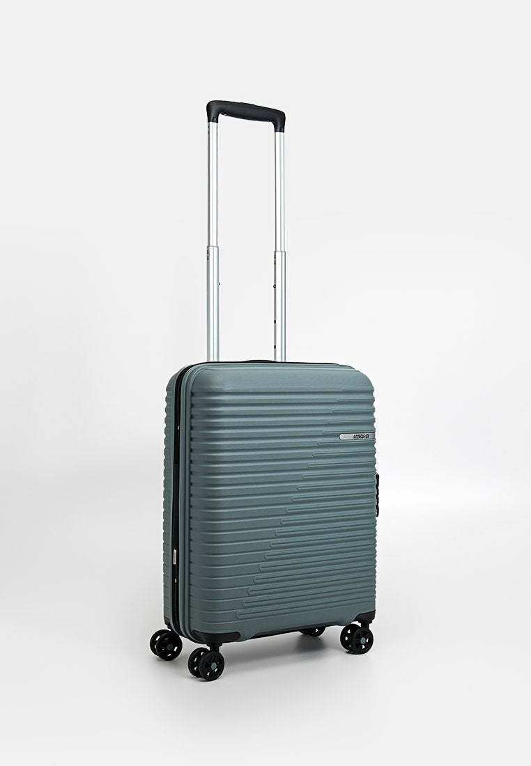 American Tourister SPINNER