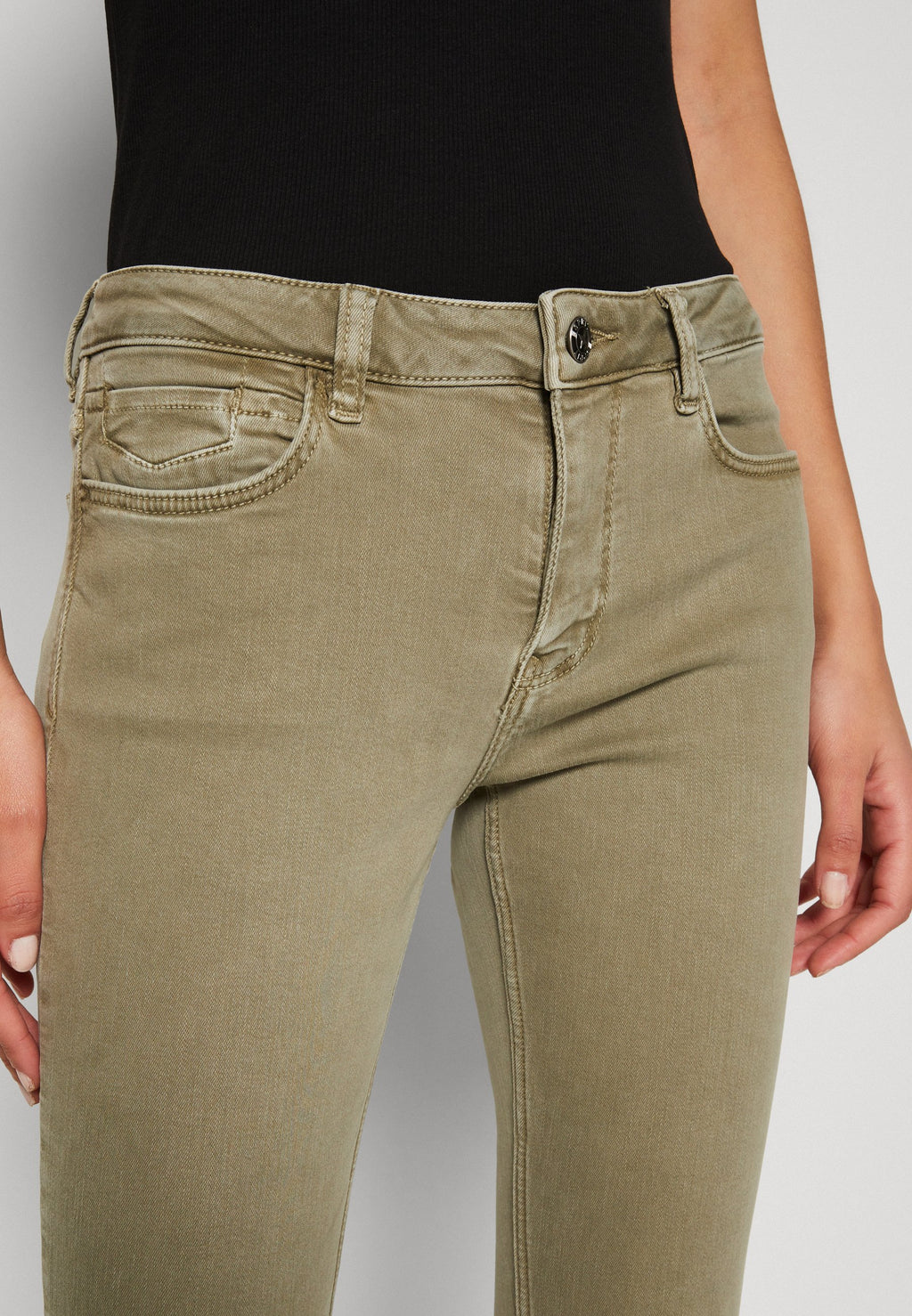 Esprit Jeans Skinny Fit Media 6