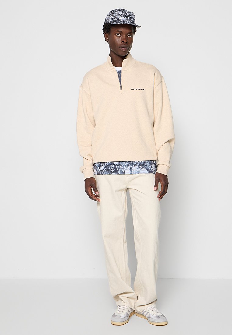 Lyle & Scott