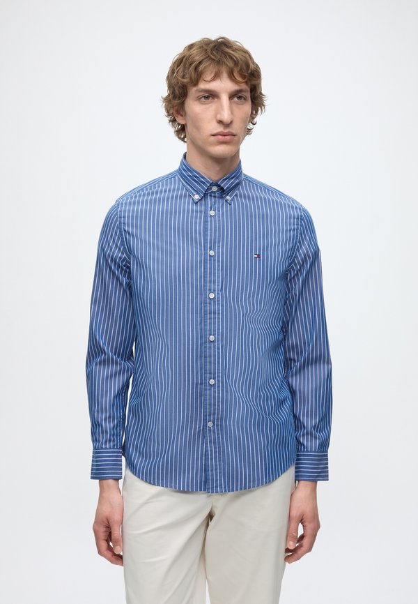 Tommy Hilfiger FLEX HAIRLINE POPLIN RF SHIRT - Shirt - ancient blue
