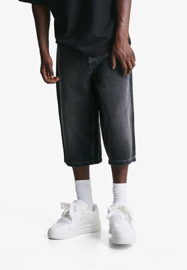 Bershka CHUNKY - Skate shoes - white