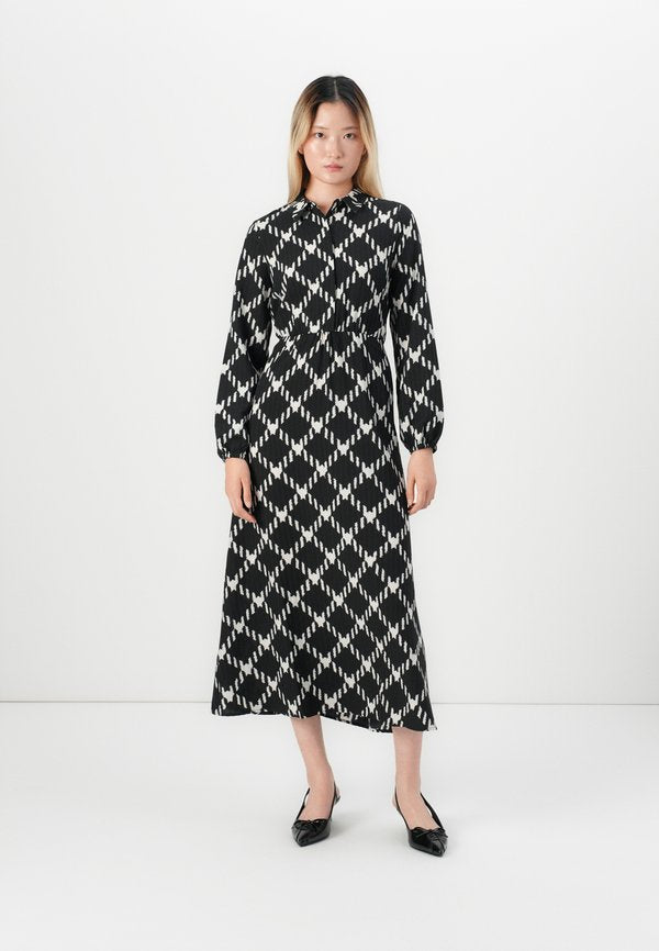 Vero Moda VMGINAS BETINE SHIRT DRESS WVN - Shirt dress - black