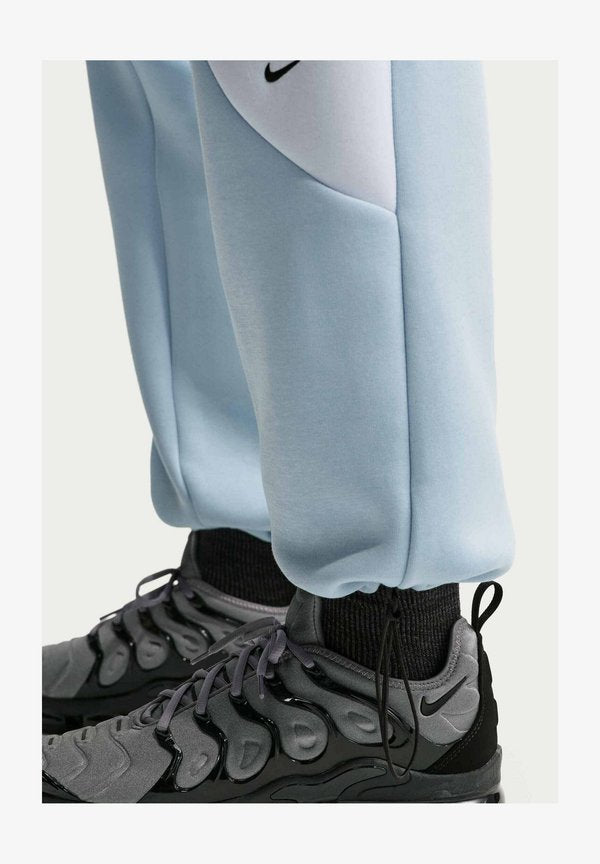 Nike Sportswear M NK TECH FLC PRO CB OH PANT - Tracksuit bottoms - light armoury blue football grey black