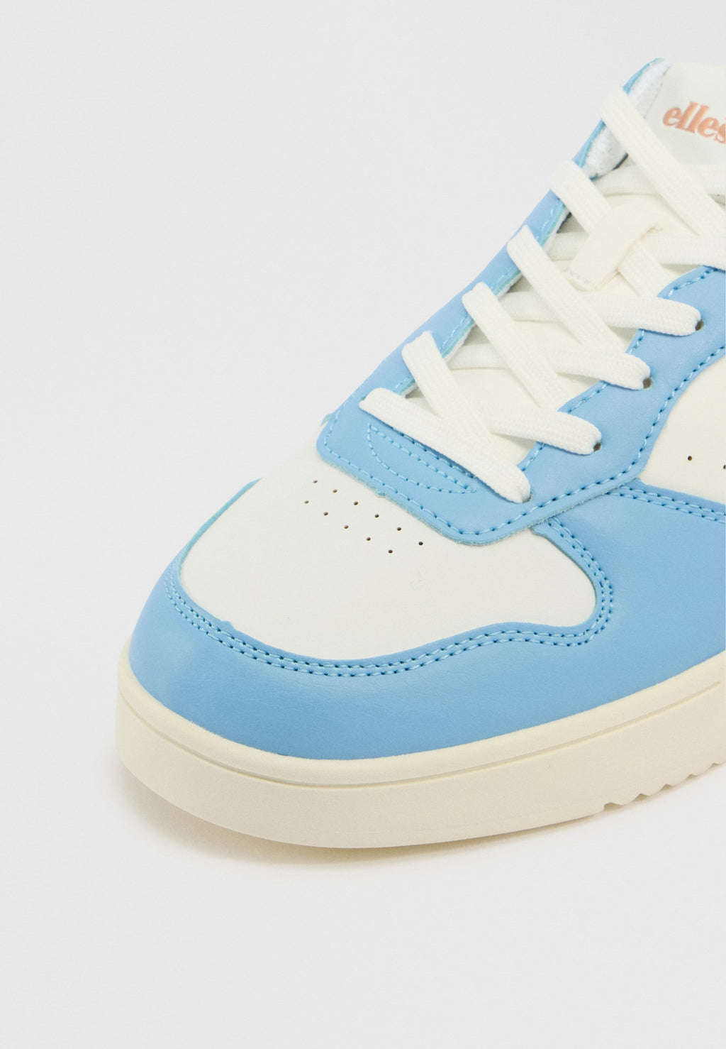 Ellesse