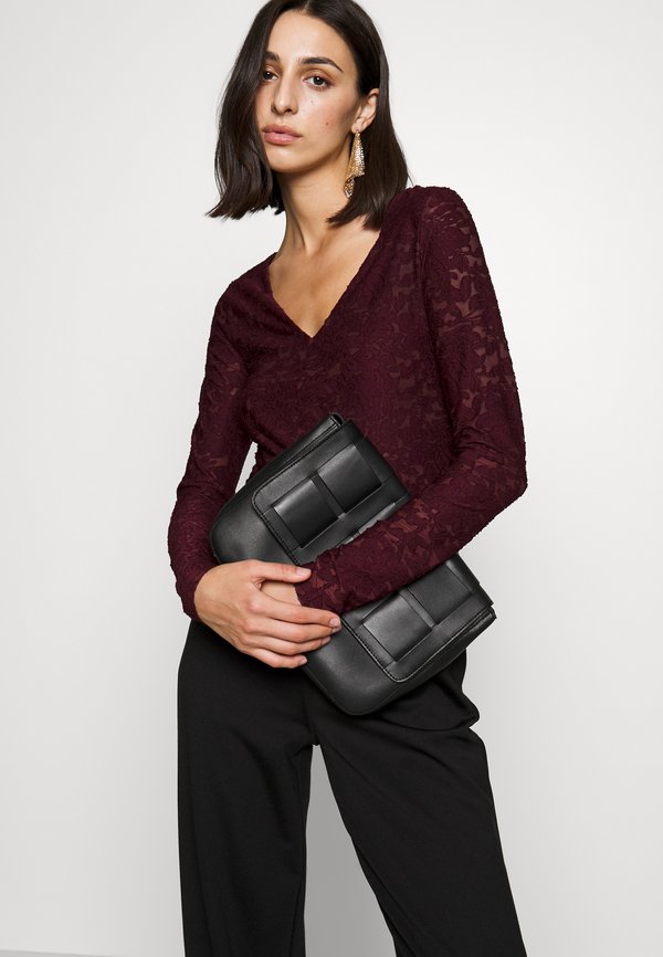 Vero Moda Tall VMRIVA V NECK