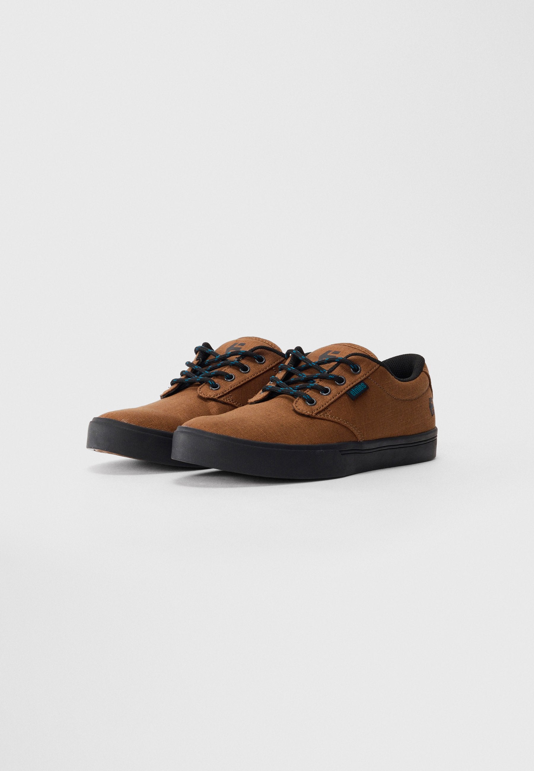 Etnies