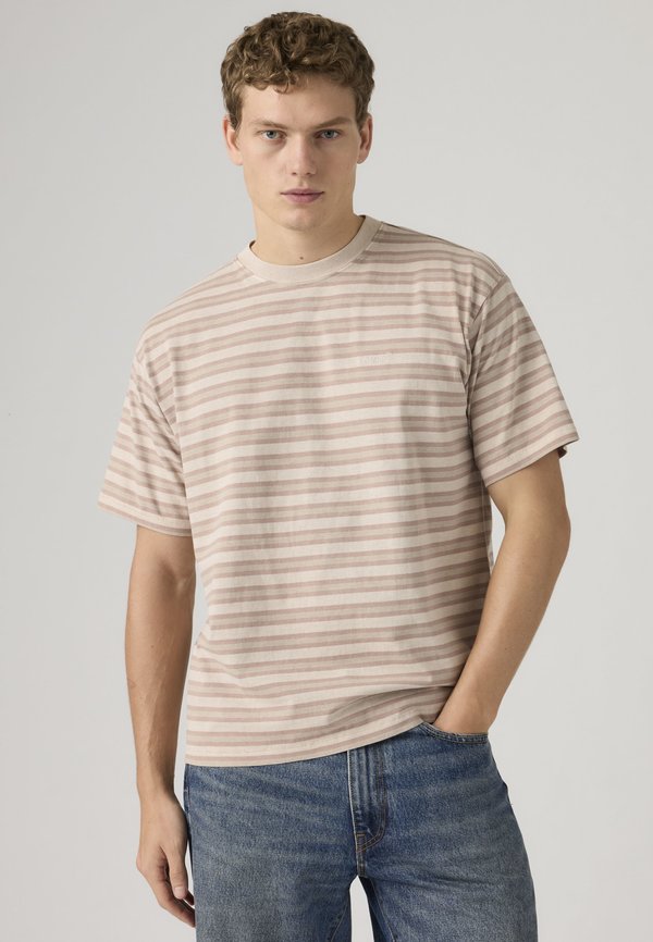 Levi's® VINTAGE TEE