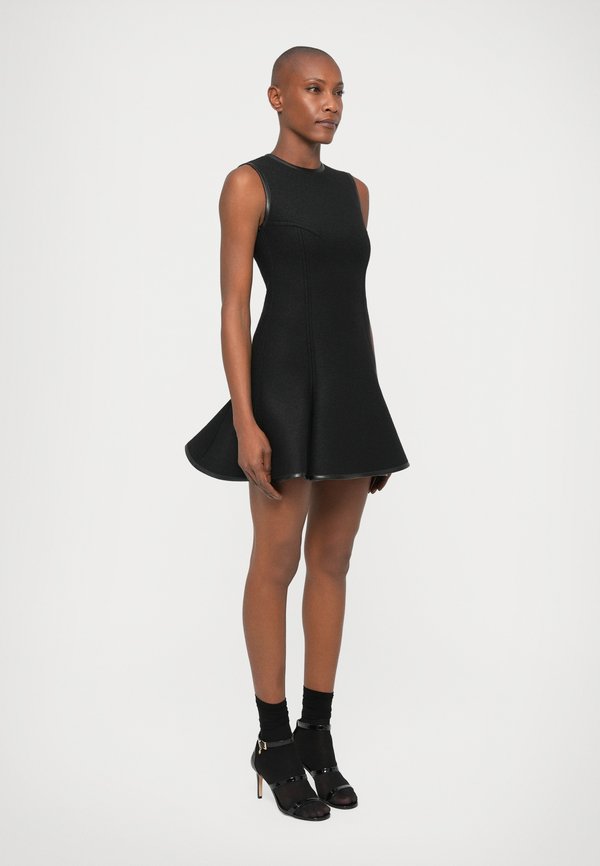 032c SHORT DRESS